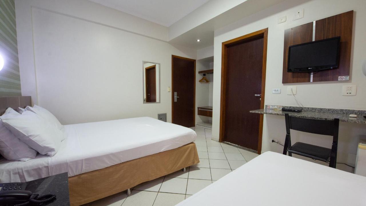 Araucaria Hotel Business - Maringá Extérieur photo
